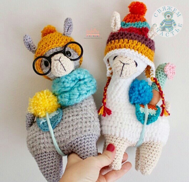 Amigurumi llama free crochet pattern