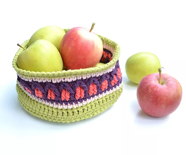 Apple Basket Free Crochet Pattern