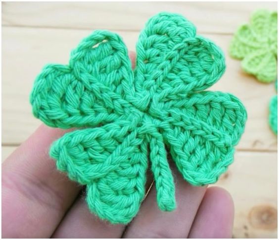 leaf clover crochet pattern