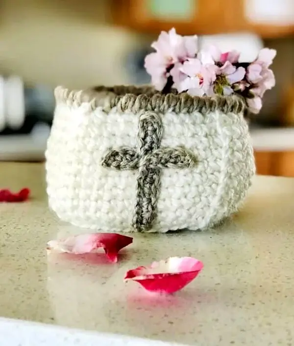 Cross Crochet Easter Basket Pattern