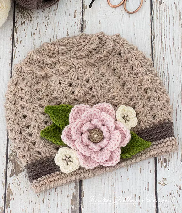 Crochet Hat With Flowers