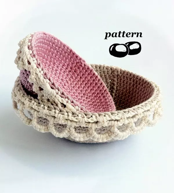 Crochet Lace Edged Bowls Pattern