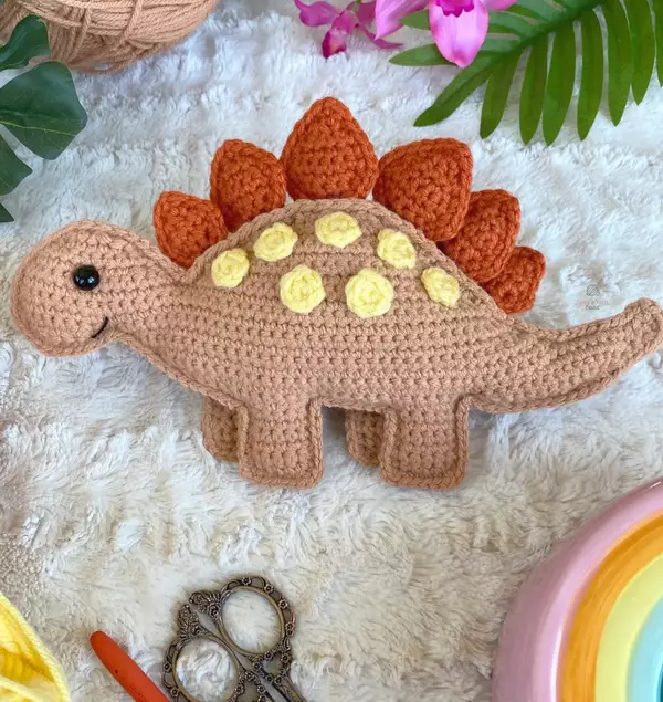 Stegosaurus Free Crochet Pattern