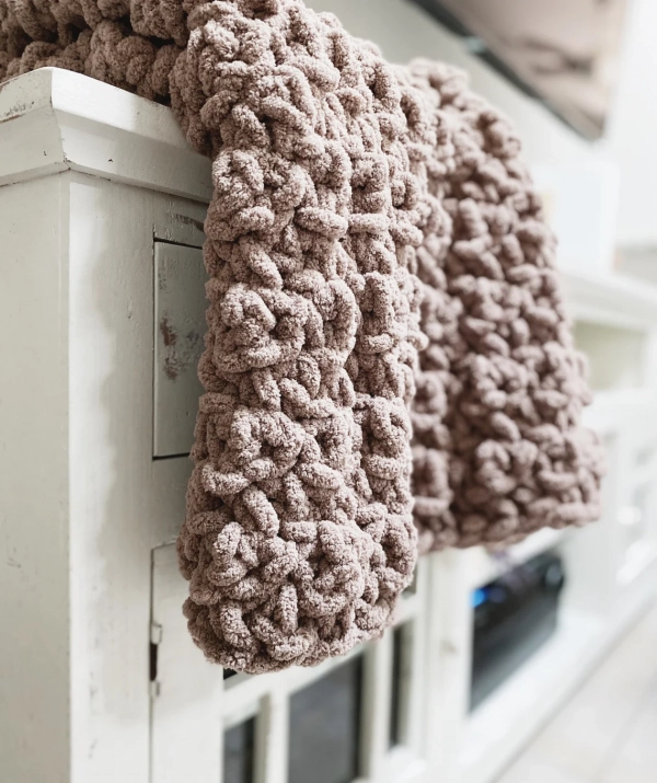 Squishy Home Blanket Crochet Pattern