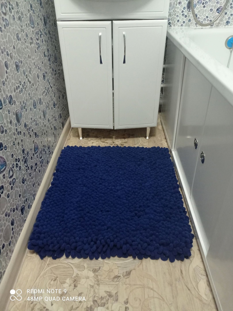 Here's a rug turned out to be in the bathroom