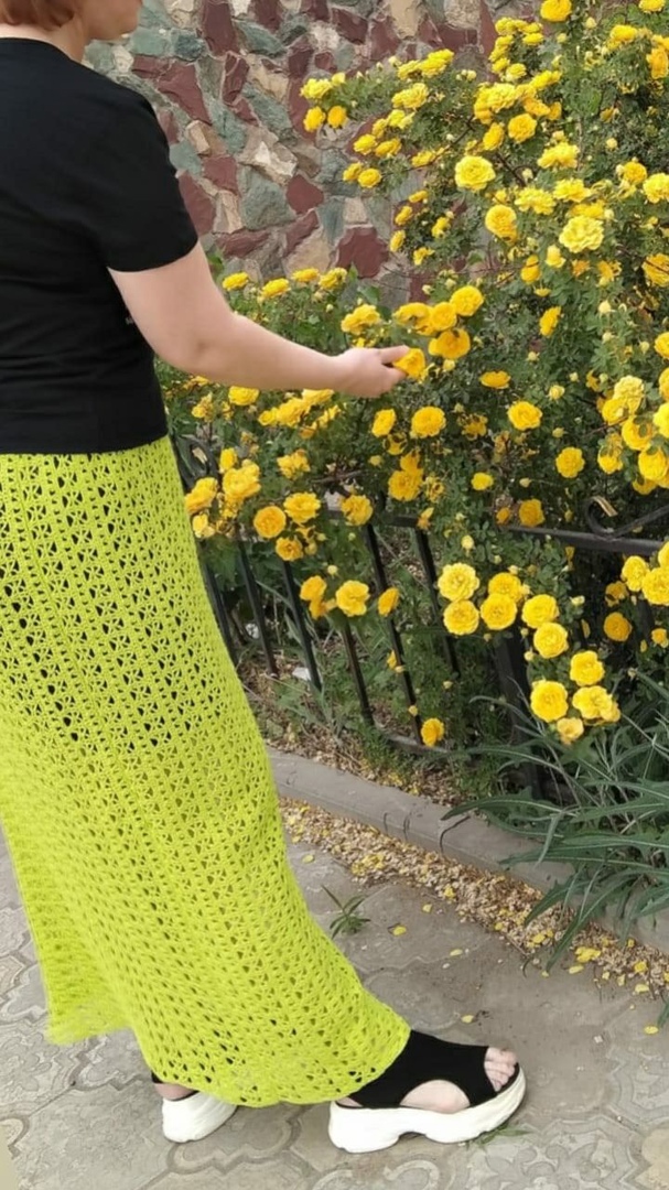 Crochet skirt, size 48