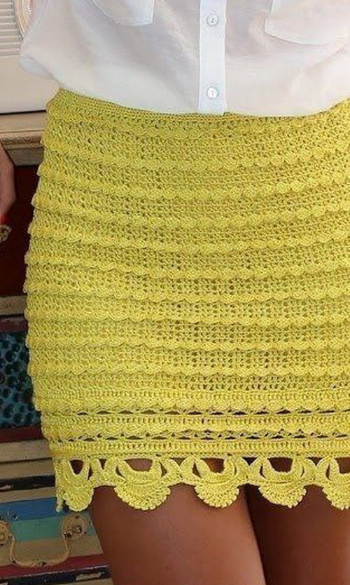 Mini crochet skirt