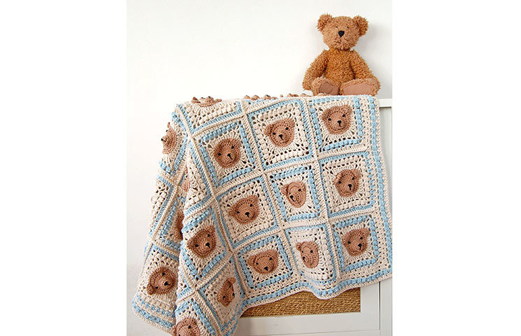 Crochet bear blanket