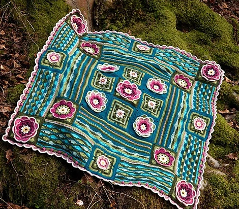 Water lily crochet blanket