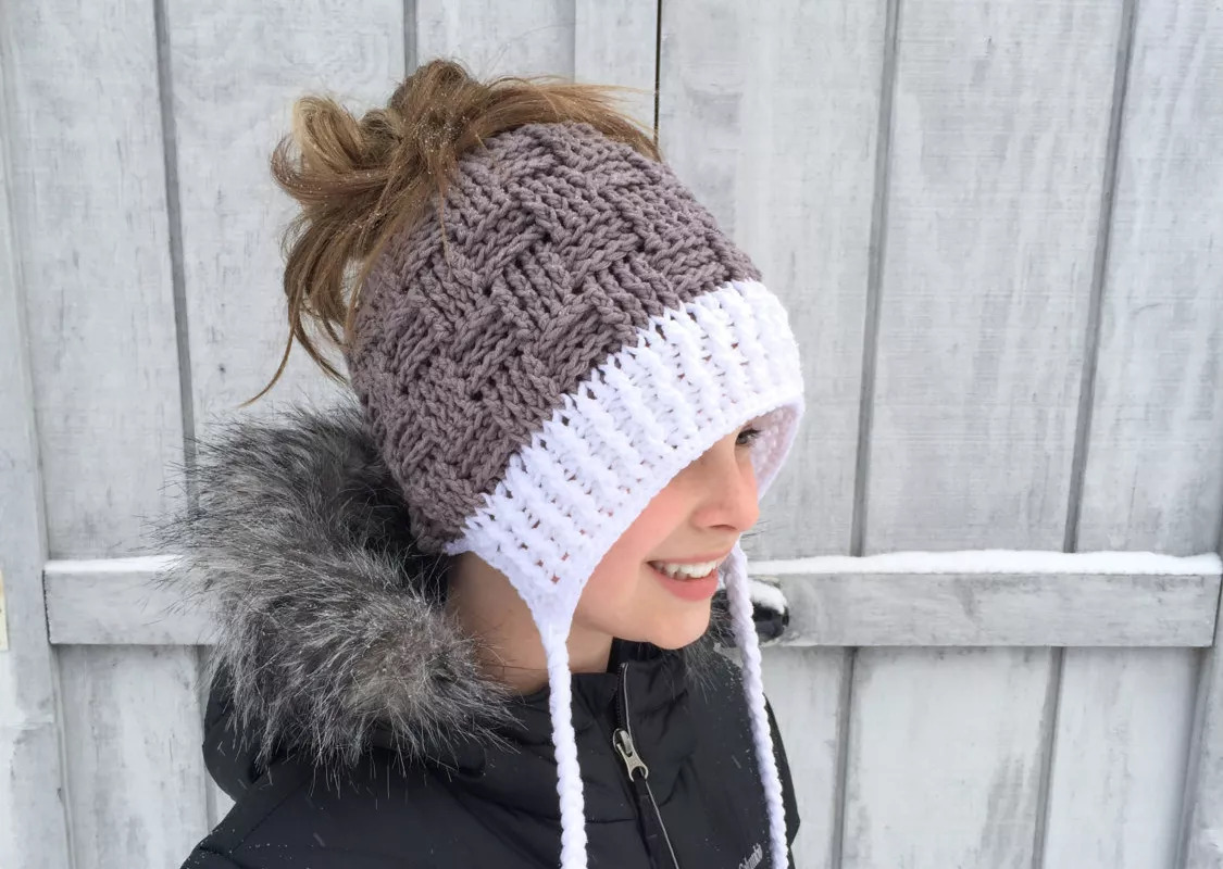 Crochet Ponytail Hat With Ties