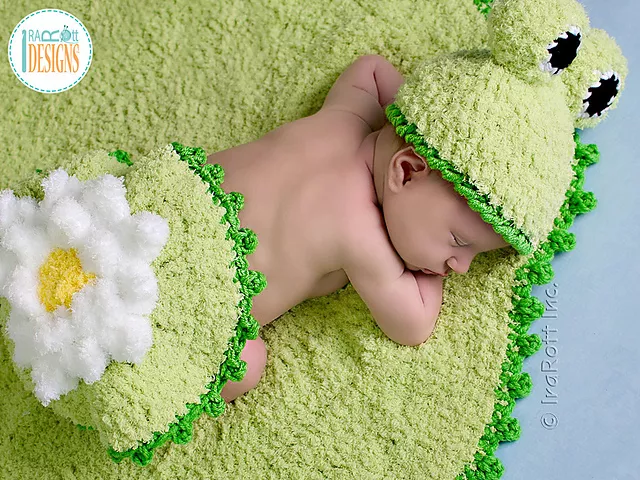 Crochet Baby Frog Pattern Set