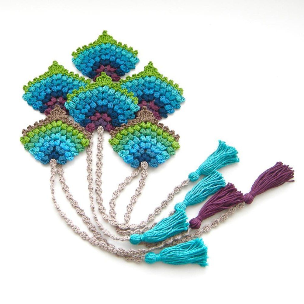 Crochet peacock feather bookmark free pattern