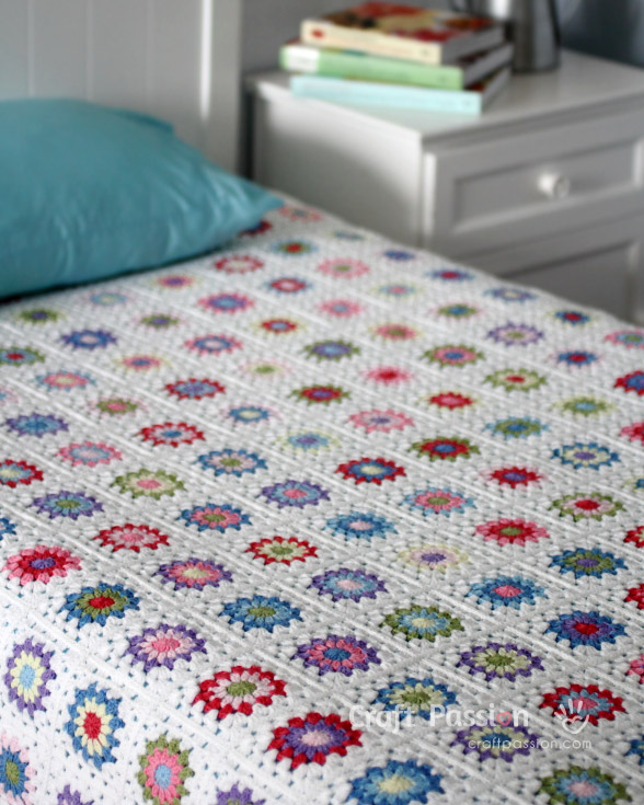 Sunburst granny square blanket free pattern