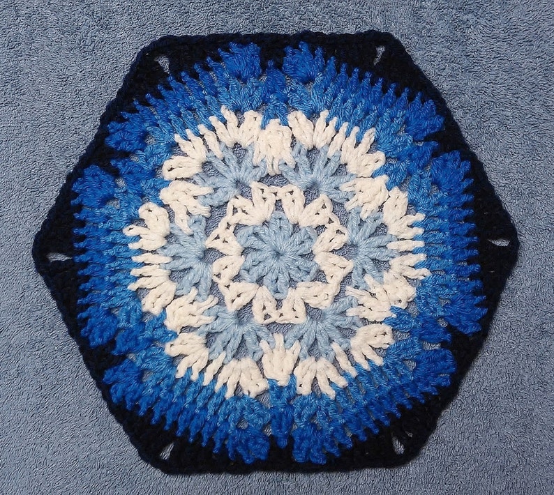 Icy snowflake throw crochet pattern