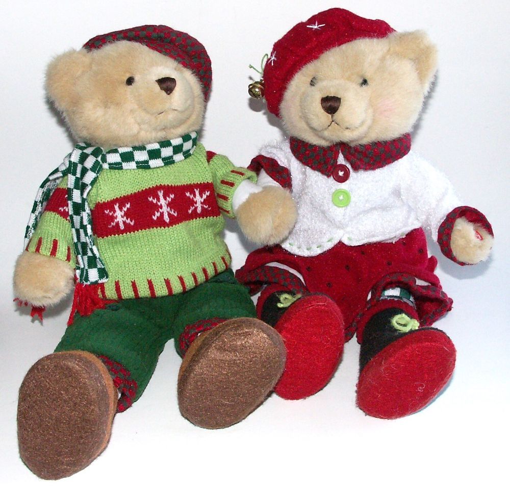 Singing christmas bears