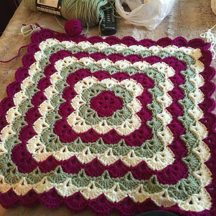 Beautiful shells rectangle crochet pattern