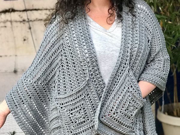 Boho crochet shawl with pockets free pattern