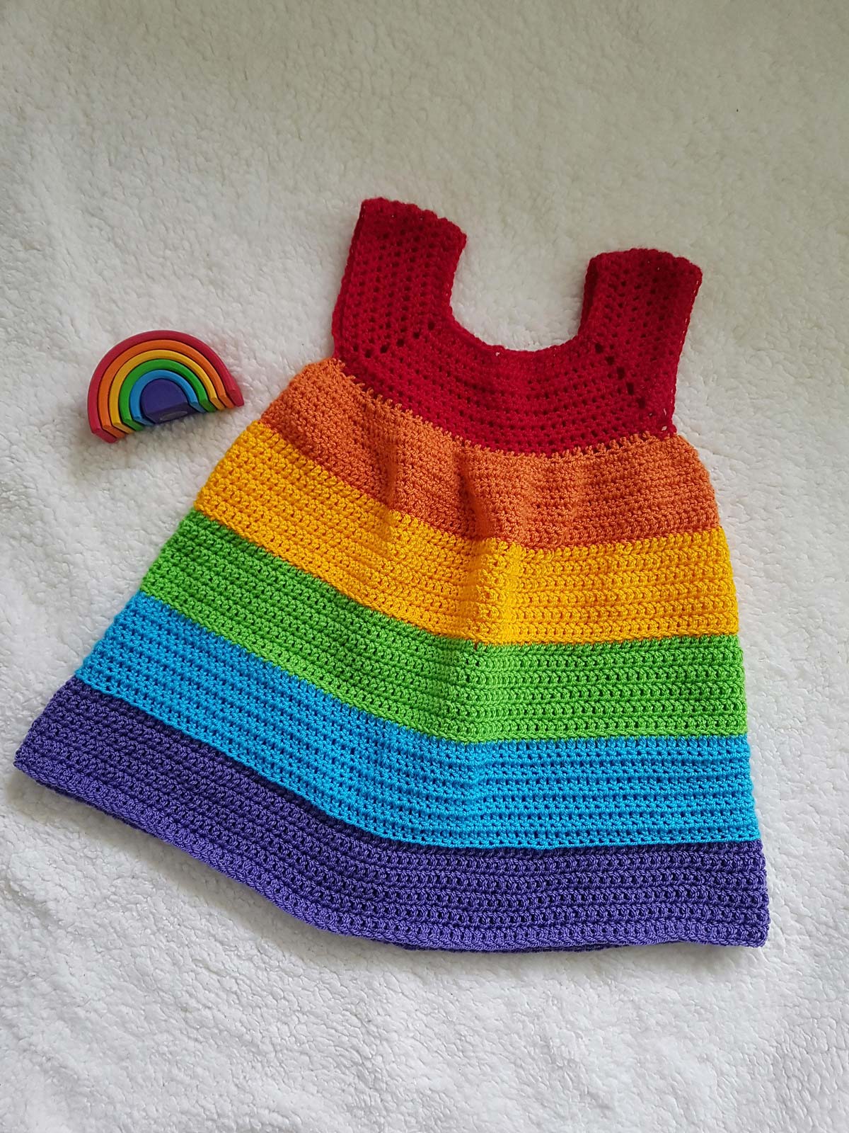 Crochet rainbow dress pattern