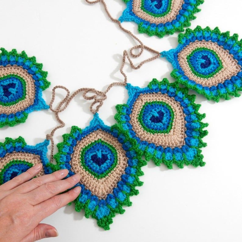 Crochet peacock feather free pattern
