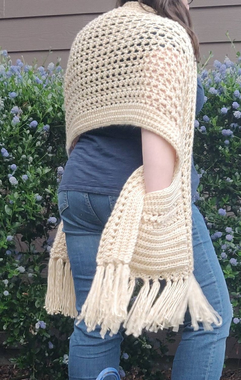 Perfect pockets shawl