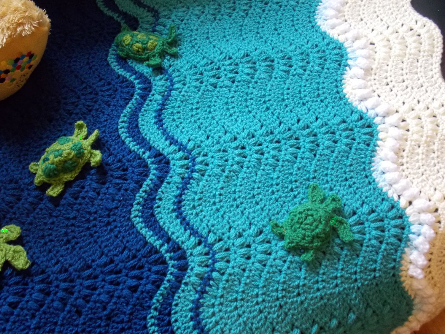 Crochet turtle blanket