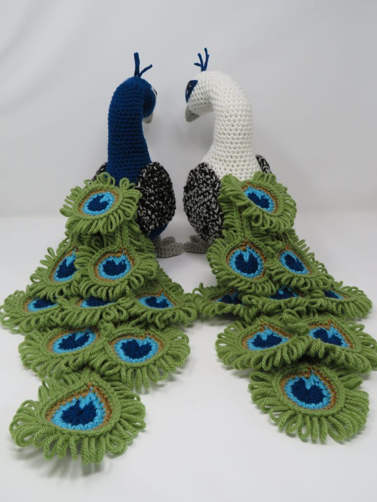 Crochet peacock amigurumi free pattern