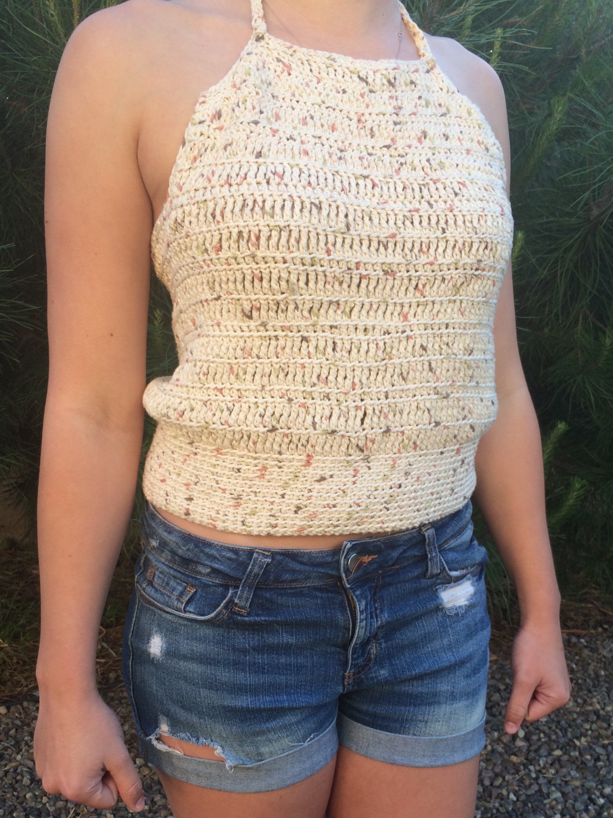 Crochet halter pattern