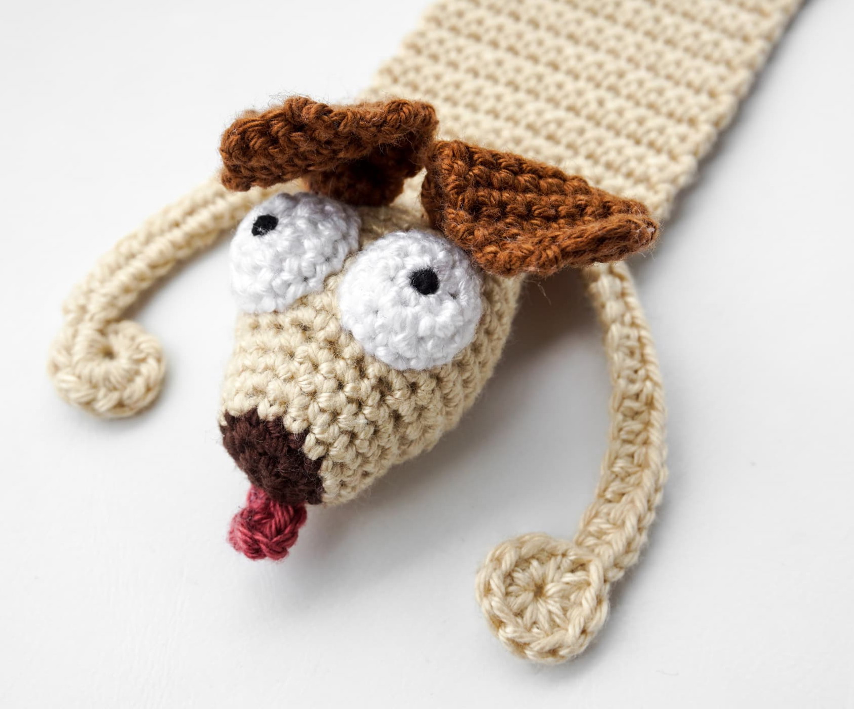 Amigurumi bookmark free pattern