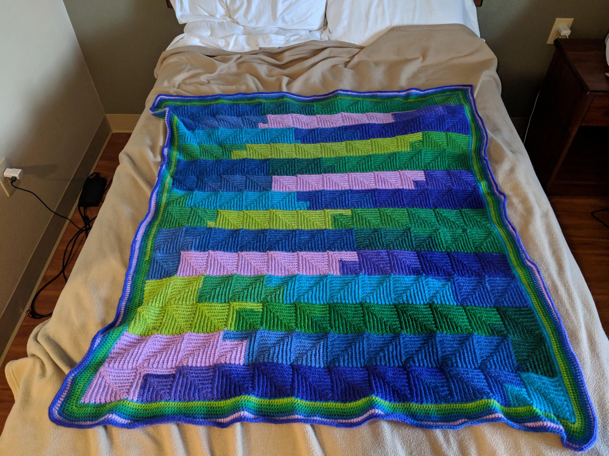 Continuous mitered square crochet