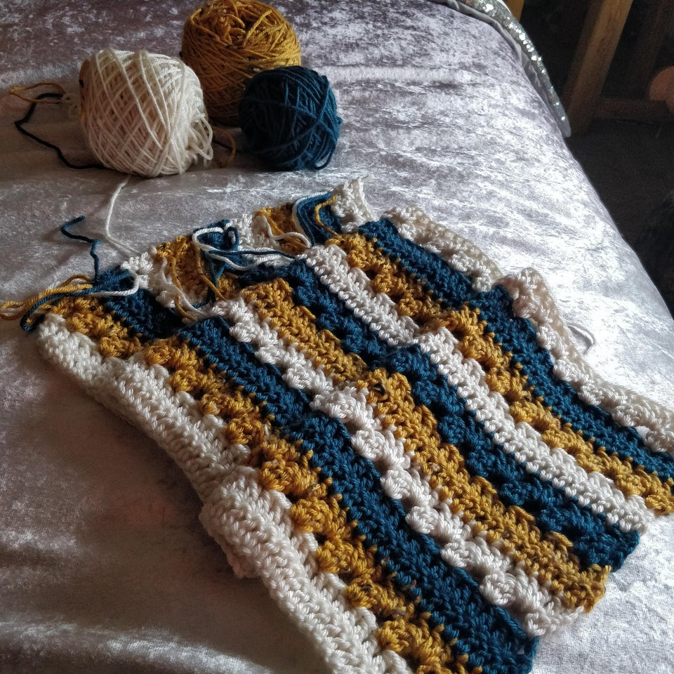 Cosy stripe baby blanket