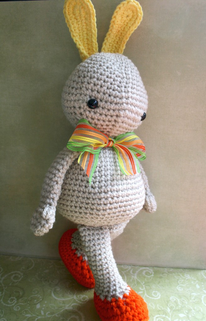 Spring bunny crochet pattern