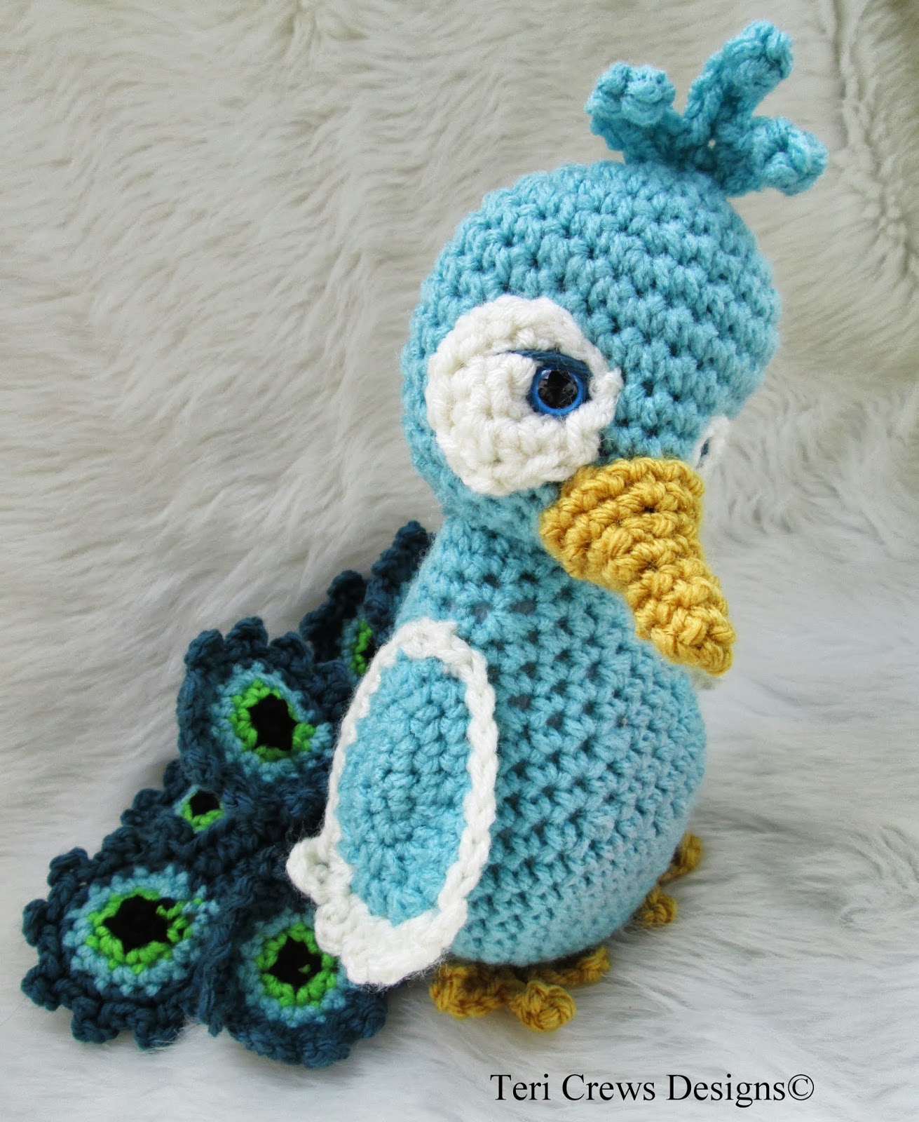 Crochet peacock pattern