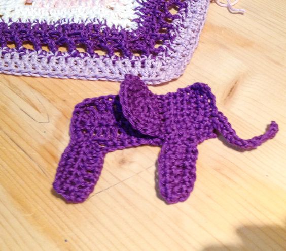 Crochet elephant flat