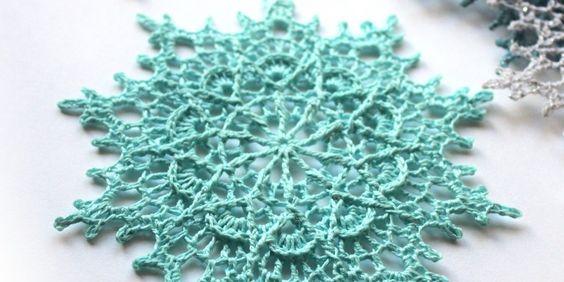Ariel snowflake crochet pattern