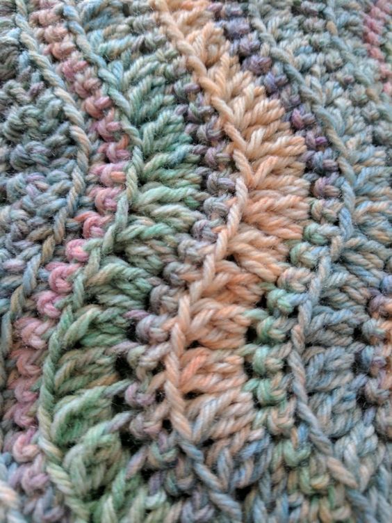 Wavy crochet pattern