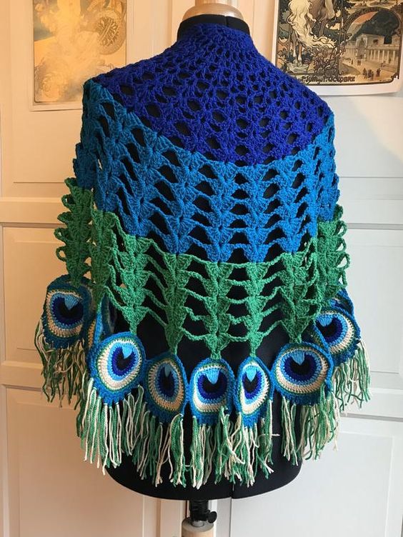 Peacock shawl crochet pattern