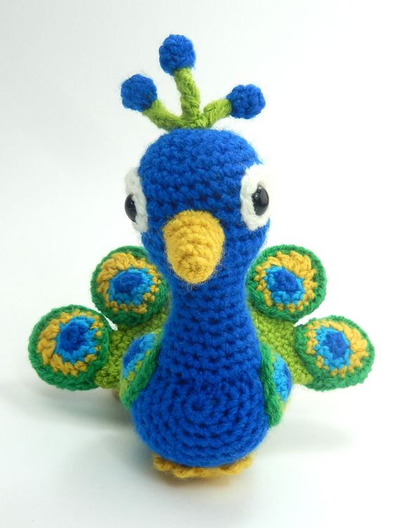 Peacock amigurumi pattern free