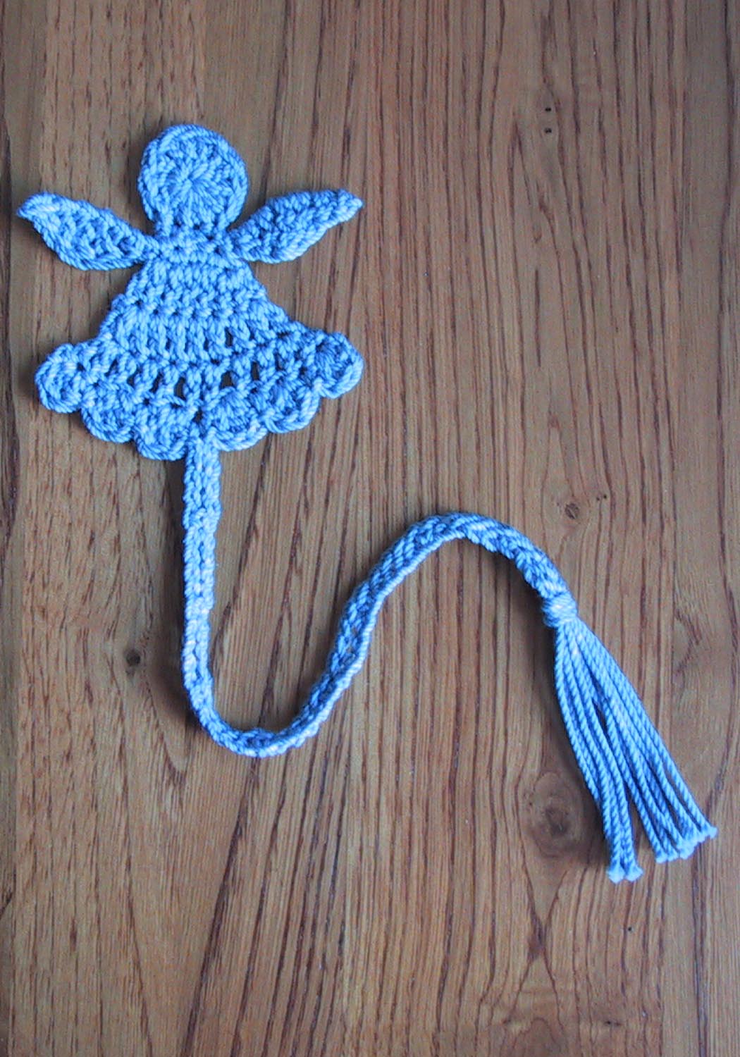 Crochet bookmark pattern