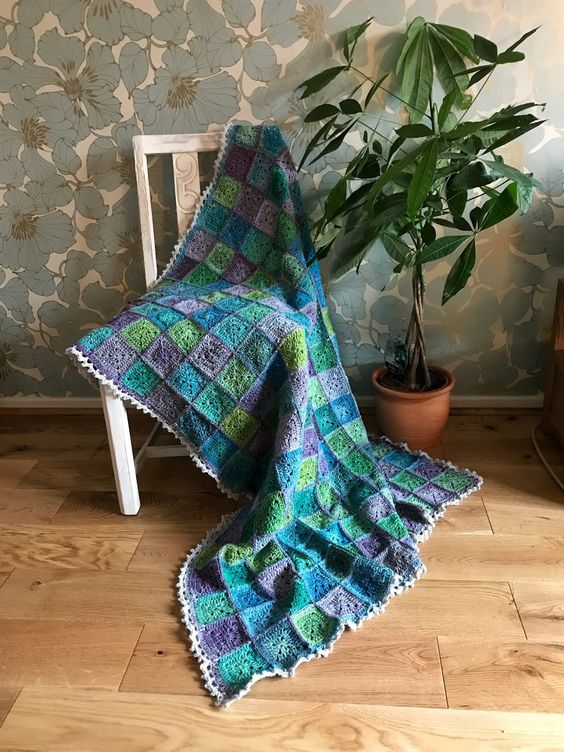 Water lily crochet blanket
