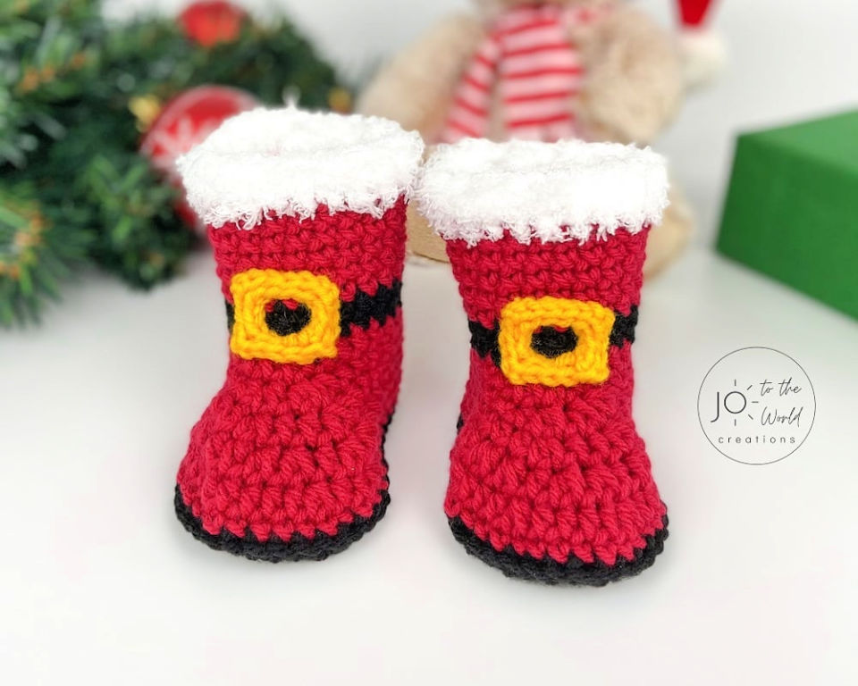 Santa Baby Booties Crochet Pattern