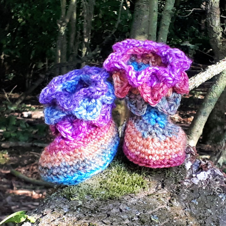 Crochet Baby Dragon Booties Pattern