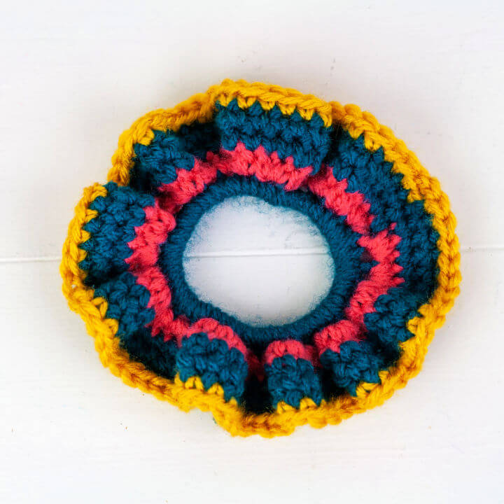 Crochet Scrunchies Pattern for Beginners