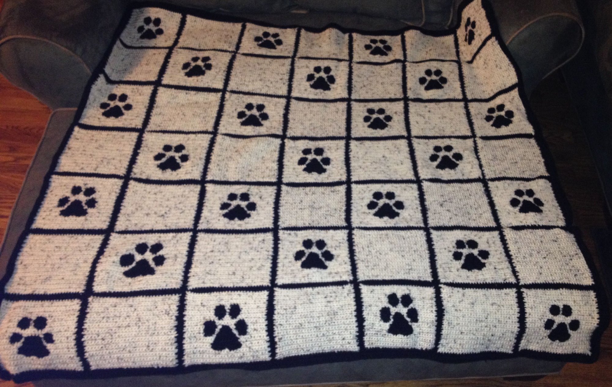 Paw print crochet blanket
