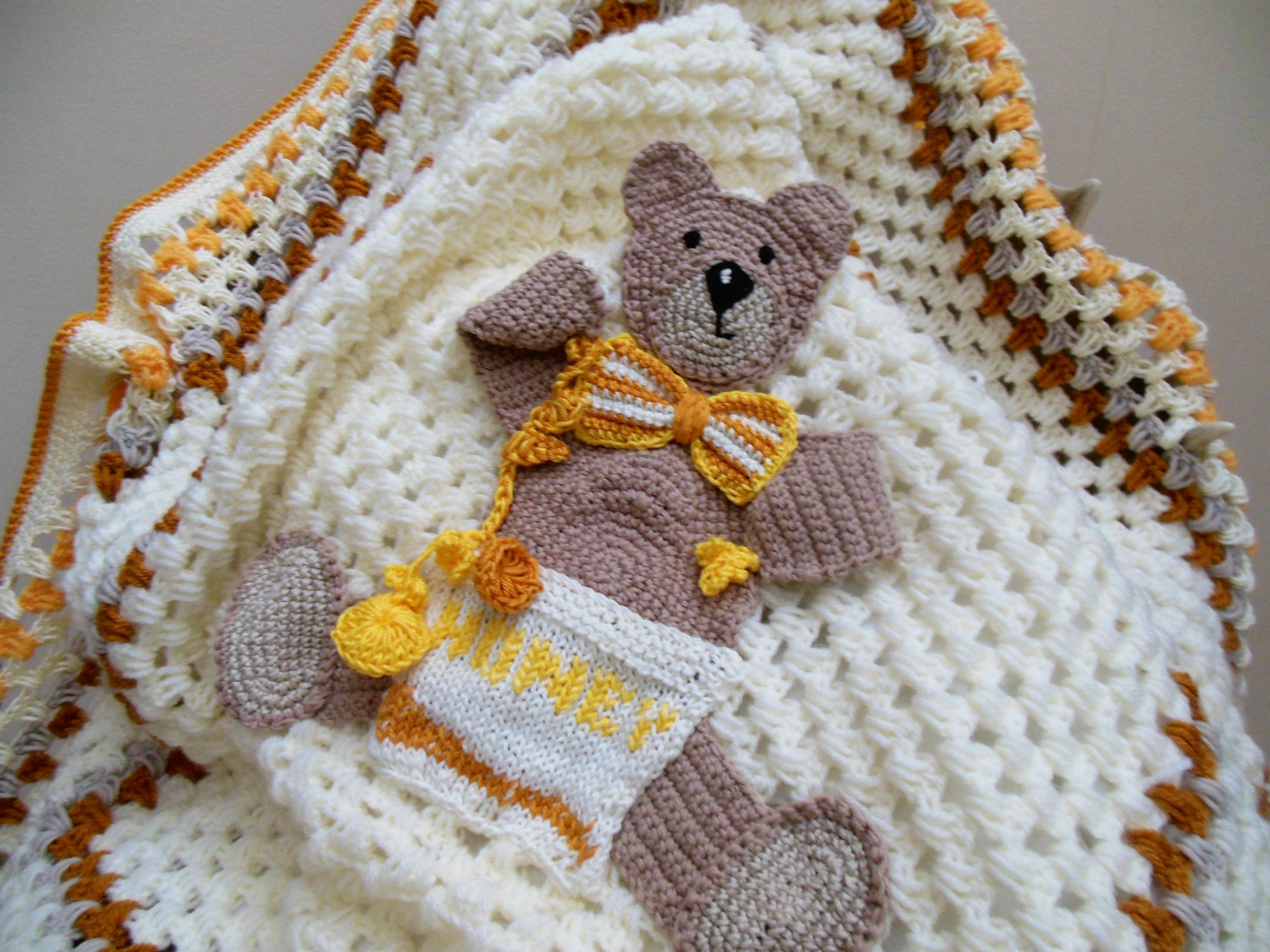 Teddy bear crochet blanket