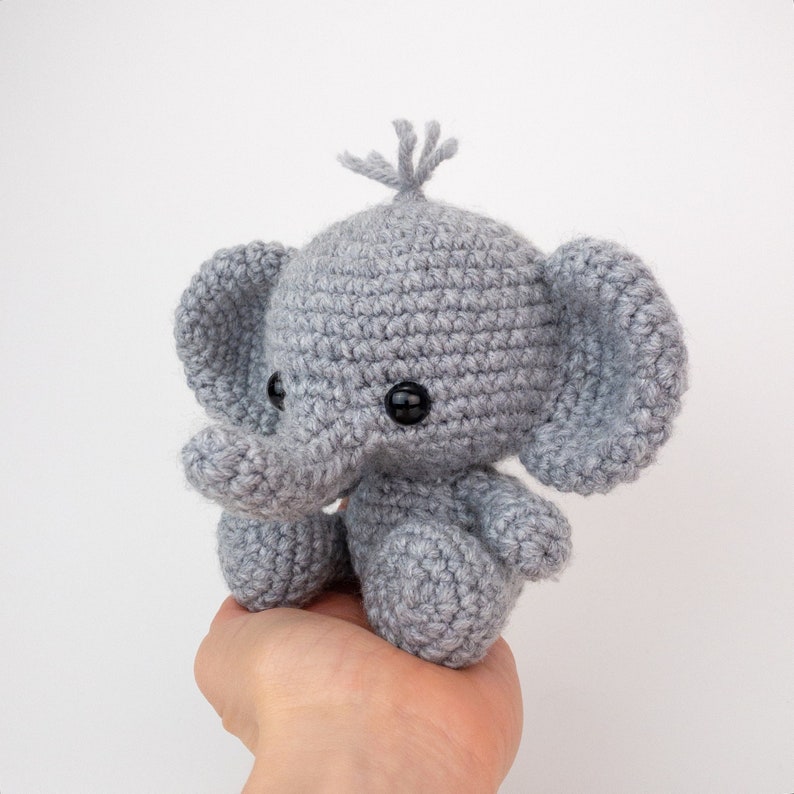 Crochet elephant