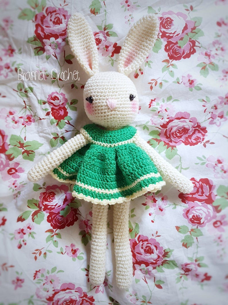 Sweet bunny amigurumi in dress