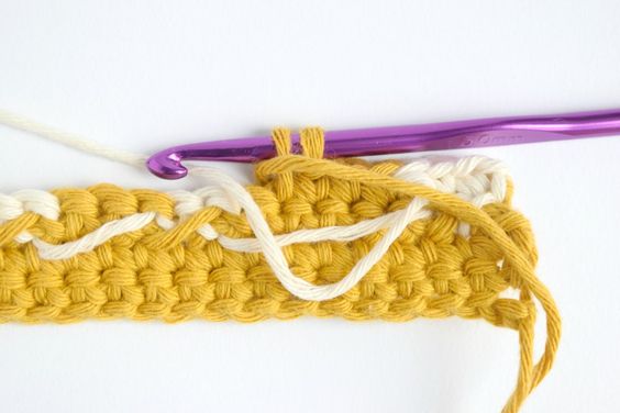 What is intarsia crochet