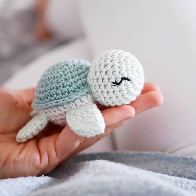 Sea turtle amigurumi crochet pattern free
