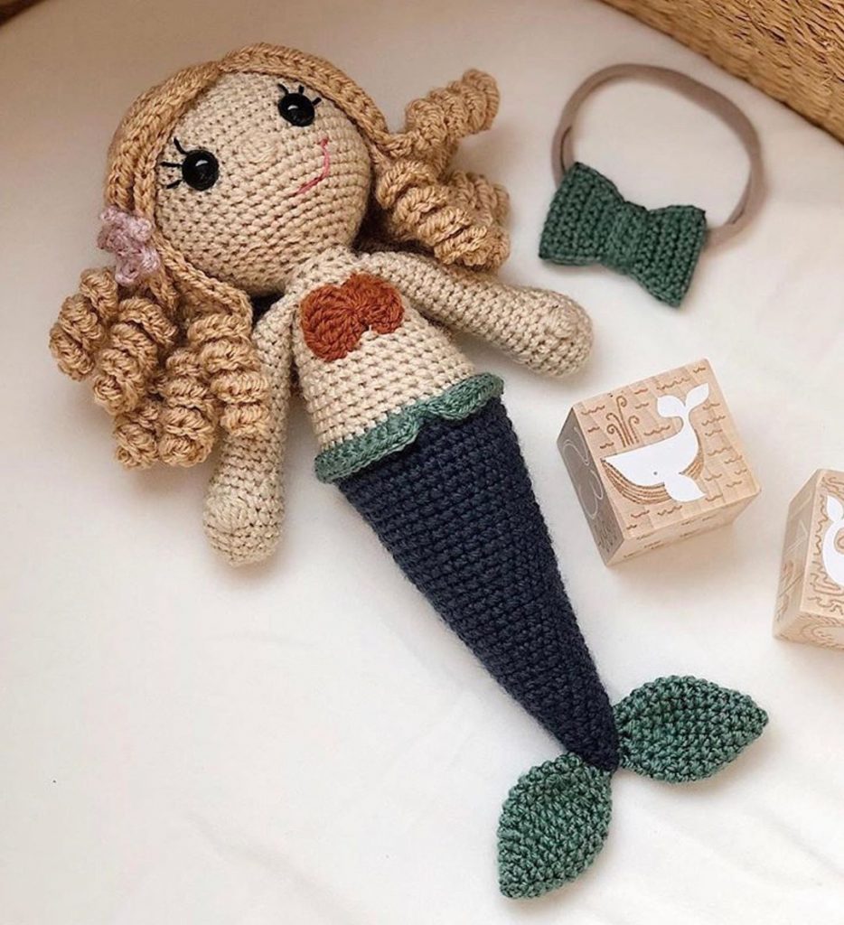 Mermaid amigurumi free crochet pattern