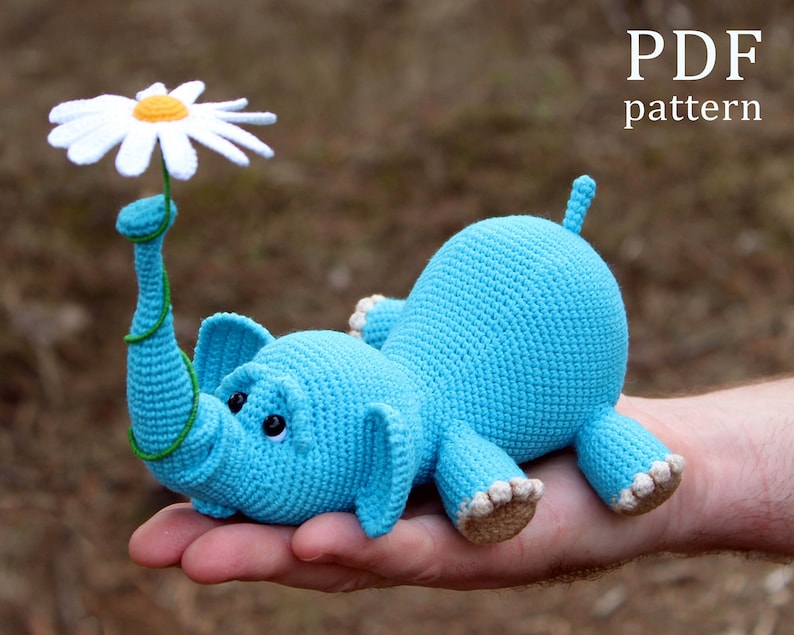 Huggable elephant pattern